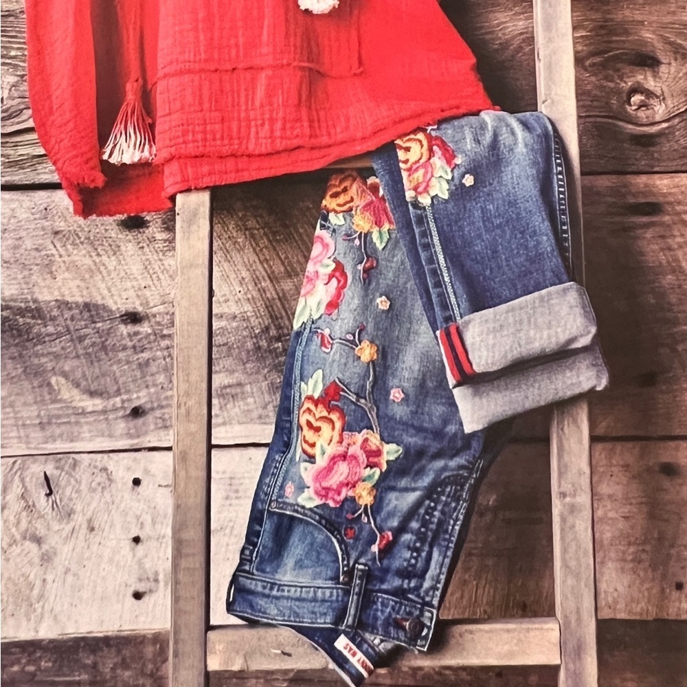 Full length Women’s Johnny Was Embroidered Blossom Boyfriend Jeans size 32 JWLA - Picture 9 of 11